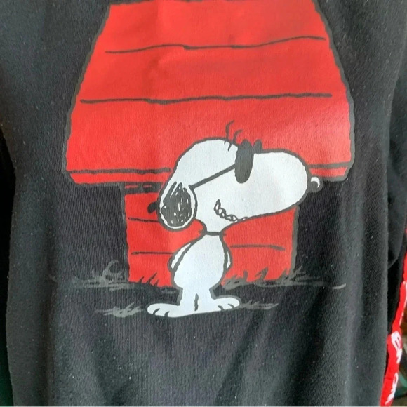 PEANUTS women's size large New York sweatshirt size large, snoopy - Picture 4 of 5